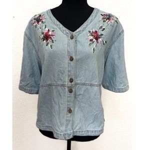 Vintage CMC (Color Me Cotton) button up denim top with roses. Size large